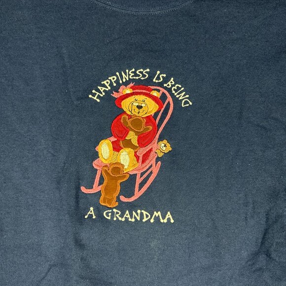 M&C Sportswear Happiness Is Being A Grandma Sweatshirt Long Sleeve L Navy & Red - Picture 2 of 6